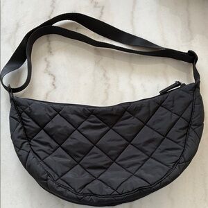 Uniqlo Black Quilted Shoulder Bag
